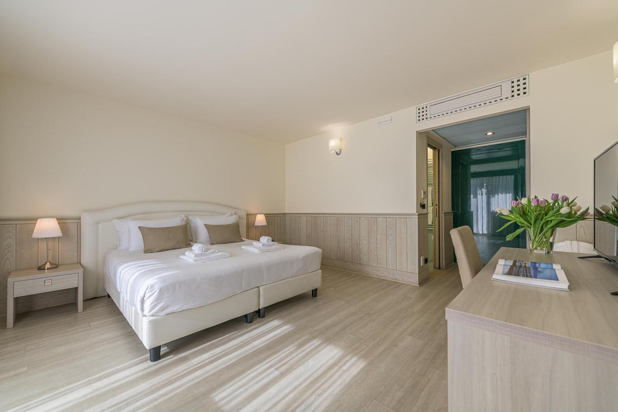 Hotel Golf Inn Lignano Sabbiadoro Zewnętrze zdjęcie