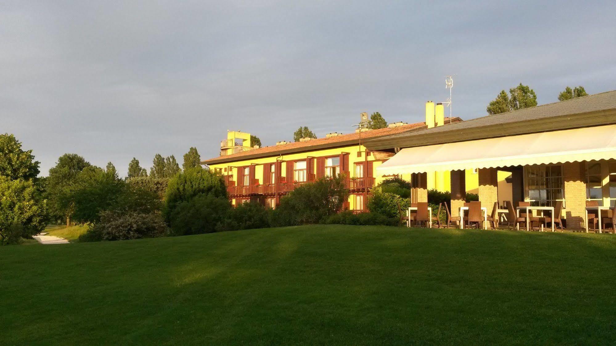 Hotel Golf Inn Lignano Sabbiadoro Zewnętrze zdjęcie